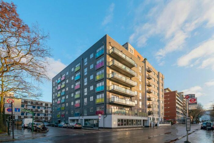 3 Bedroom Flat To Rent In The Bakery, Southgate Road, London, N1