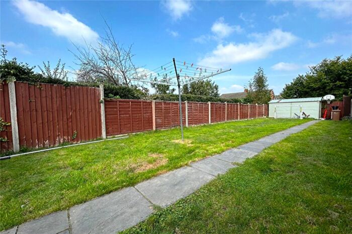 3 Bedroom Terraced House For Sale In Ewins Close, Ash, Surrey, GU12
