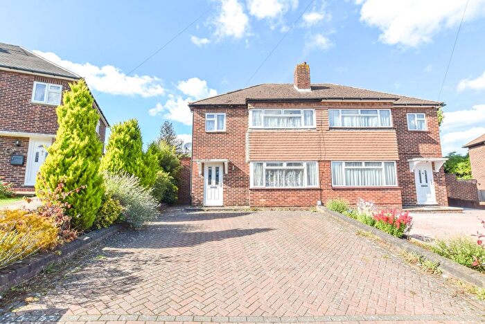 3 Bedroom Semi Detached House To Rent In Daleside Close, Orpington, BR6