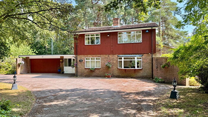 5 Bedroom Detached House For Sale In Adbury Holt, Newtown, Newbury, RG20