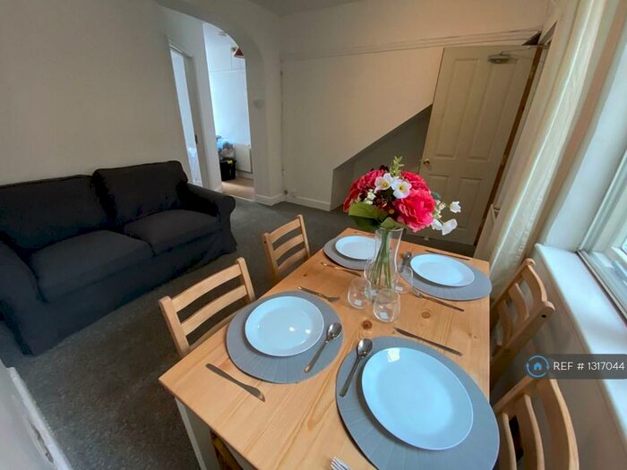 4 Bedroom Terraced House To Rent In Histon Road, Cambridge, CB4