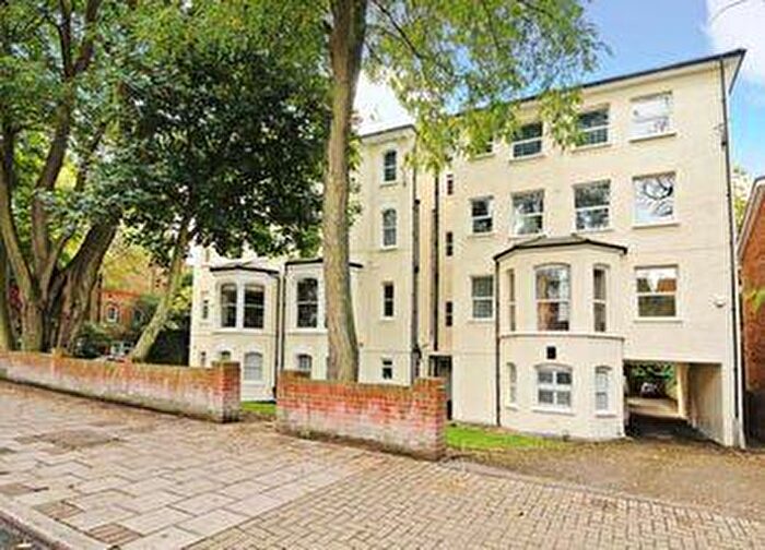 1 Bedroom Flat To Rent In Kingsway Court, - Widmore Road, Bromley, BR1