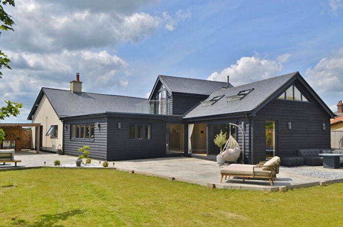 4 Bedroom Detached House For Sale In Grimston Lane, Trimley St. Martin, IP11