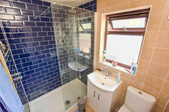 2 Bedroom Semi-Detached House For Sale In Victoria Road, Stanford-Le-Hope, SS17