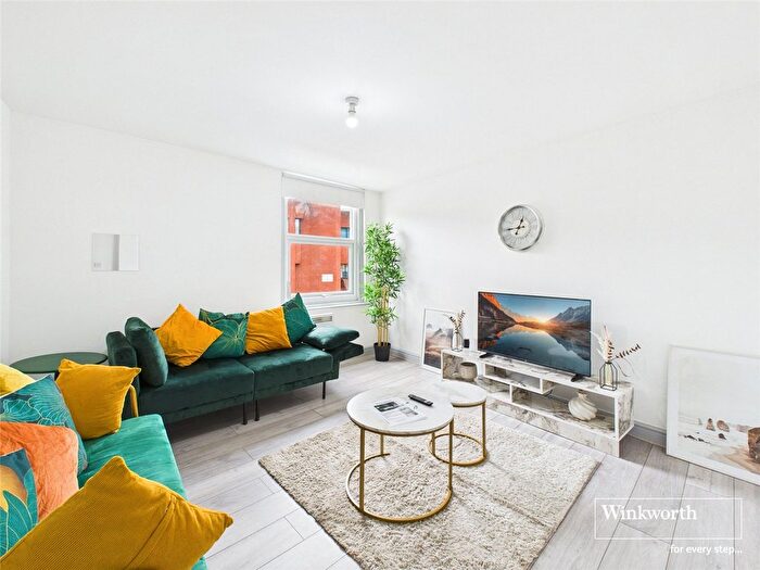 2 Bedroom Flat To Rent In Castle Street, Reading, Berkshire, RG1