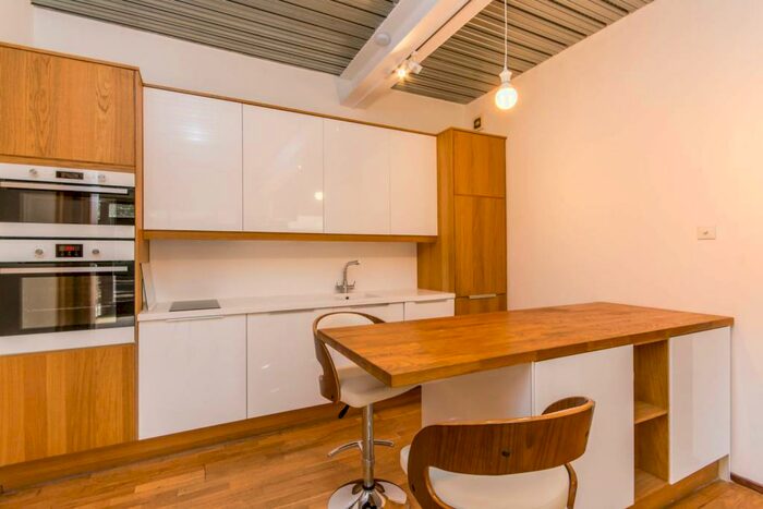 2 Bedroom Flat To Rent In Acton Lane, Harlesden, London, NW10