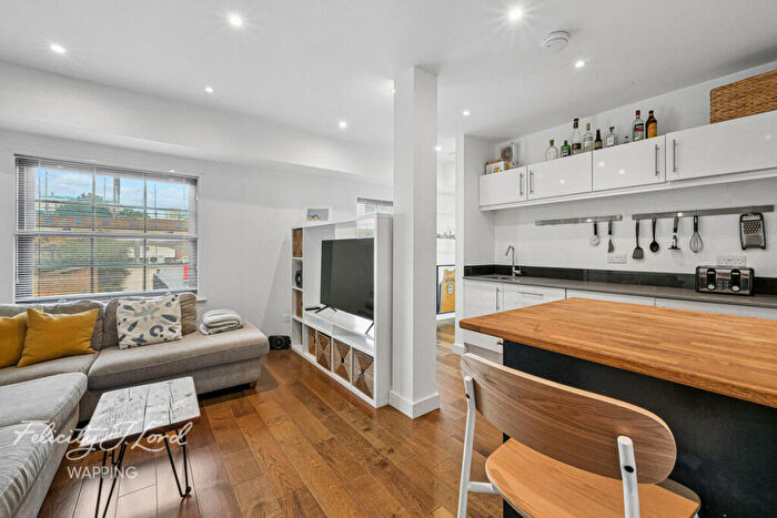 1 Bedroom Flat For Sale In Old Station House, Cornwall Street, London, E1