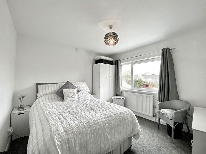 3 Bedroom Semi-Detached House For Sale In Valley Road, Saundersfoot, SA69