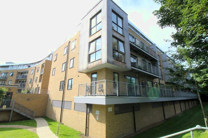 2 Bedroom Flat To Rent In Smeaton Court, Hertford, SG13