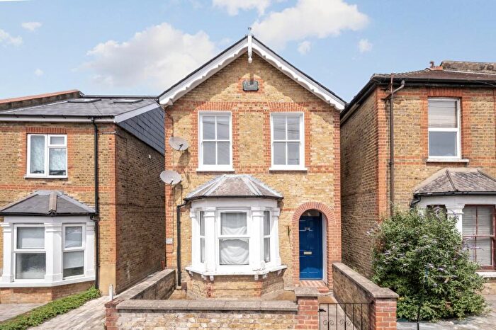 1 Bedroom Flat To Rent In Hardman Road, Kingston Upon Thames, KT2