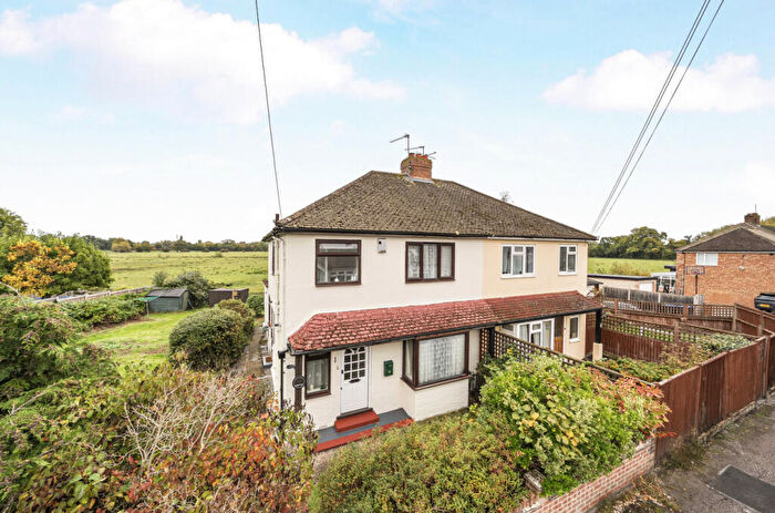 3 Bedroom Semi-Detached House For Sale In Linden Way, Westfield, Woking, Surrey, GU22