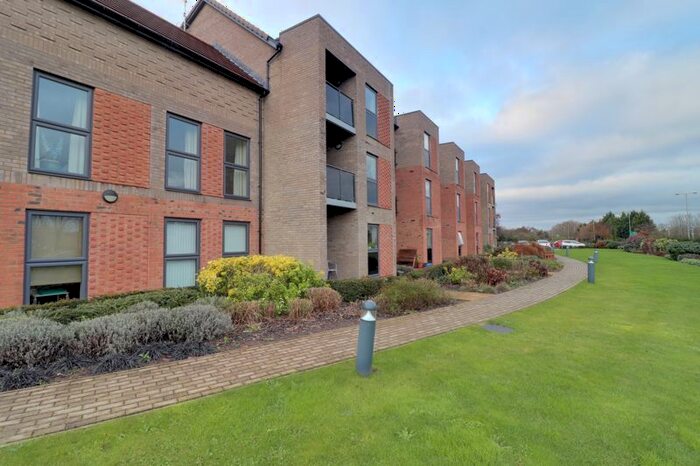 1 Bedroom Flat For Sale In Deans Park Court, Kingsway, Stafford, ST16