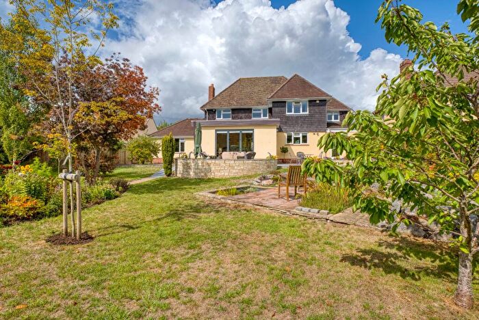4 Bedroom Detached House For Sale In Portway, Wells, BA5