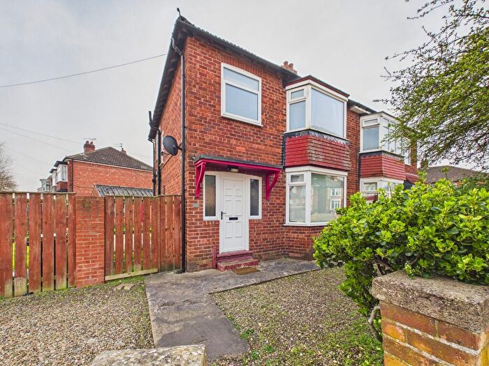 3 Bedroom Semi Detached House For Sale In Carnaby Road, Darlington, DL1