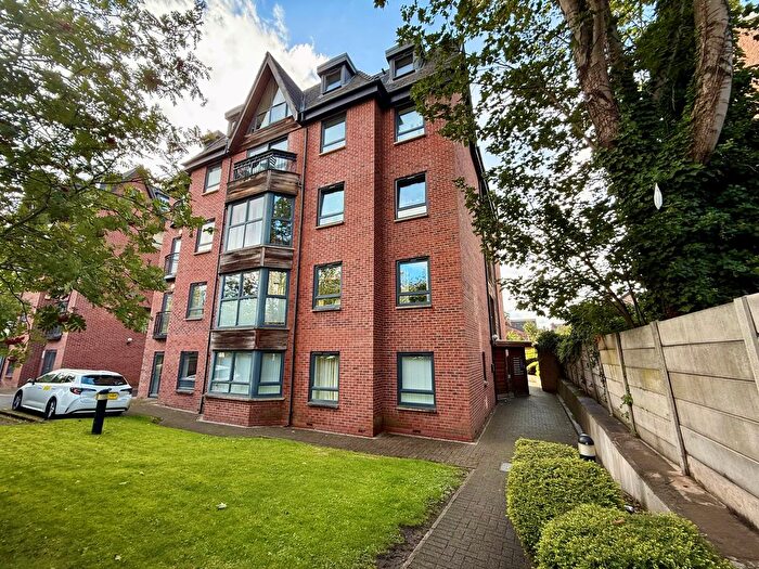 2 Bedroom Property To Rent In Withington Road, Manchester, M16