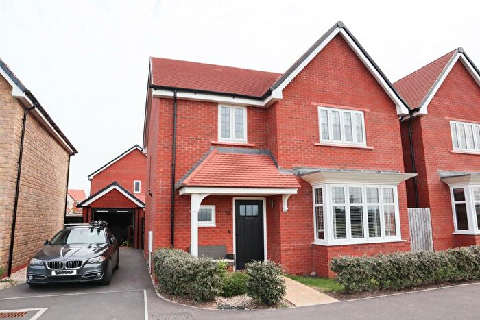 4 Bedroom House To Rent In Fieldfare Gardens, Yatton, Bristol, BS49