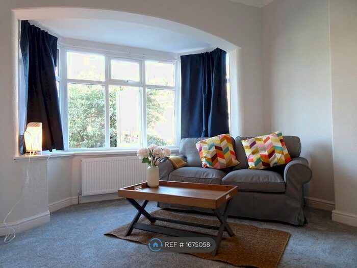 1 Bedroom Flat To Rent In Richmond Grove, Manchester, M13