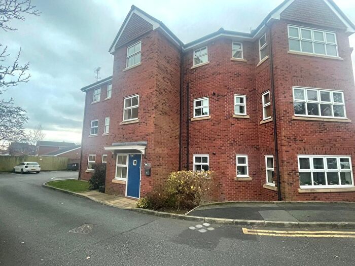 2 Bedroom Flat To Rent In Holywell Drive, Warrington, WA1