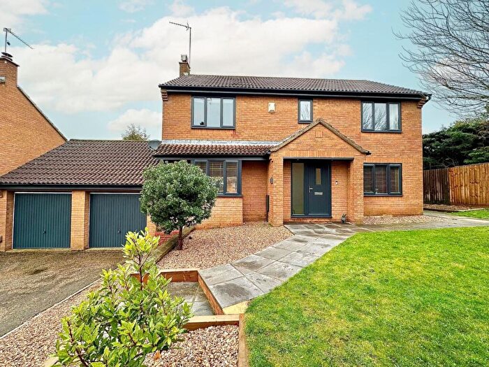 4 Bedroom Detached House For Sale In Aviemore Gardens, West Hunsbury, Northampton, NN4