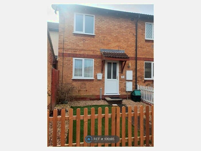 2 Bedroom Terraced House To Rent In Sully Close, Bridgwater, TA6