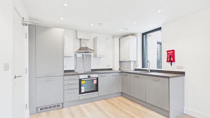 1 Bedroom Flat To Rent In Farnborough Road, Farnborough, GU14