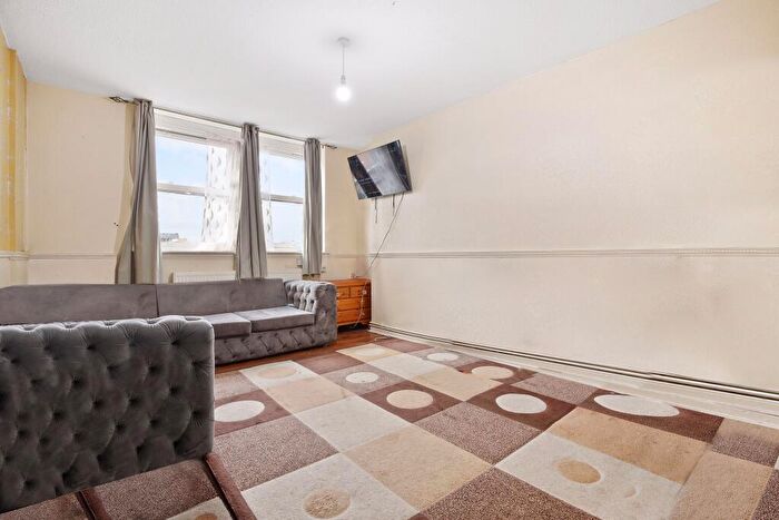 2 Bedroom Apartment For Sale In Homerton, Hackney, E9