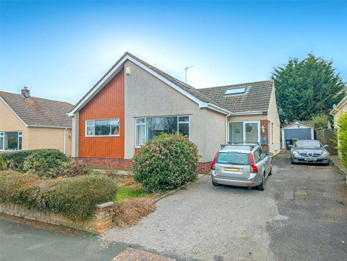 3 Bedroom Bungalow For Sale In St. Annes Drive, Wick, Bristol, BS30