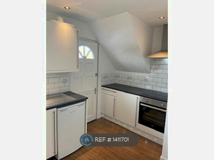 1 Bedroom Flat To Rent In Hanover Road, Plymouth, PL3