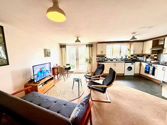 2 Bedroom Property To Rent In Wood Street, Swanley, BR8