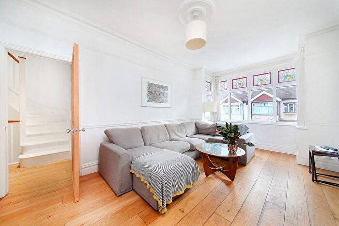 5 Bedroom Terraced House To Rent In Beverstone Road, Brixton, SW2