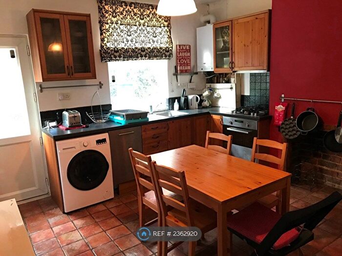 3 Bedroom Terraced House To Rent In Commonside, Sheffield, S10