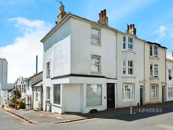 4 Bedroom House To Rent In Upper North Street, Brighton, East Sussex, BN1