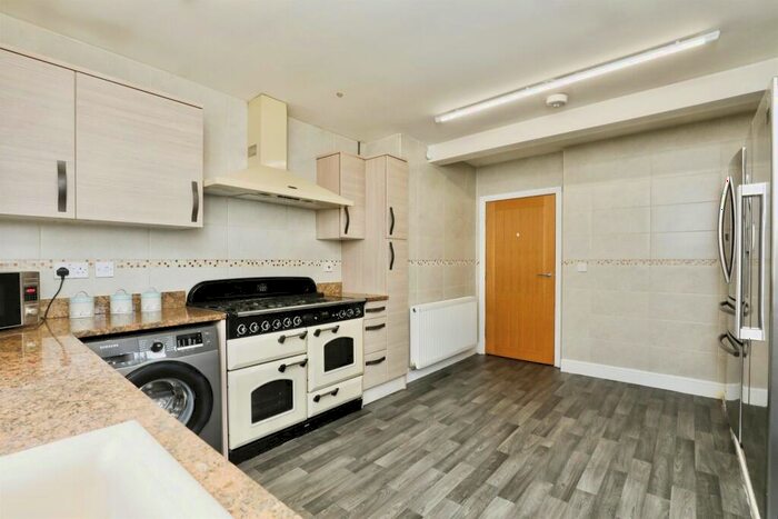 2 Bedroom Detached Bungalow For Sale In Cornwall Road, Retford, DN22