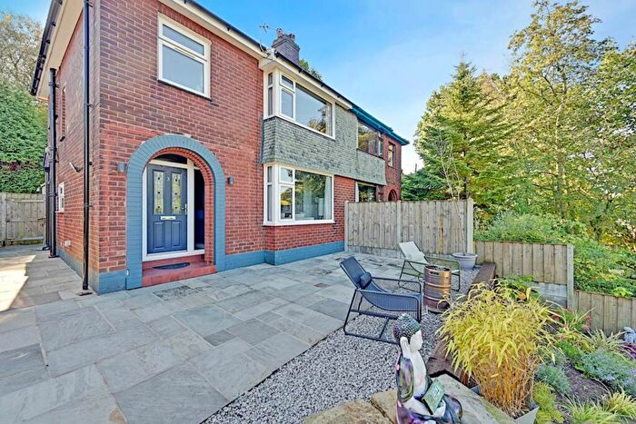 3 Bedroom Semi-Detached House For Sale In Blackstone Edge Old Road, Littleborough, OL15