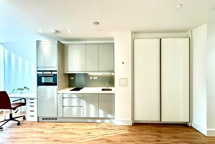 Studio To Rent In Westgate House, Hanger Lane, W5