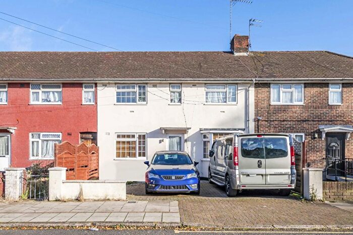 3 Bedroom Terraced House For Sale In Fortune Gate Road, Harlesden, NW10