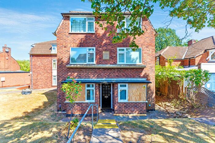 2 Bedroom Flat For Sale In Flat Clarence Road Birmingham, Sutton Coldfield, B74