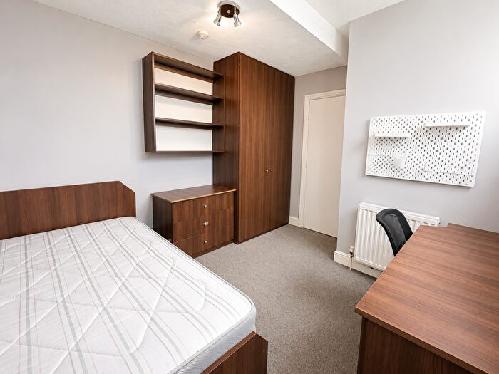 1 Bedroom House To Rent In Room, St Anns Mount, Burley, Leeds, LS4