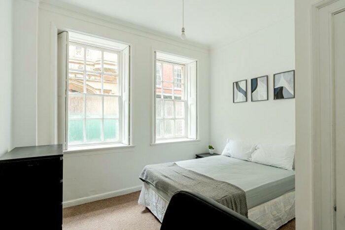 2 Bedroom Apartment To Rent In Taylors Bank - City Centre, BS1