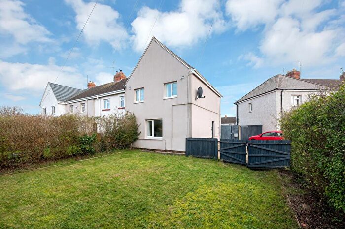 3 Bedroom End Of Terrace House For Sale In Worcester Crescent, Stamford, PE9