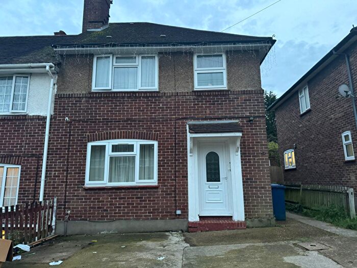 3 Bedroom Semi-Detached House To Rent In Lawrence Road, Hayes, UB4