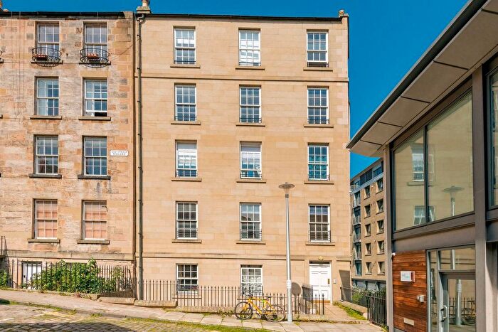 2 Bedroom Flat For Sale In C/, Gayfield Square, New Town, Edinburgh, EH1