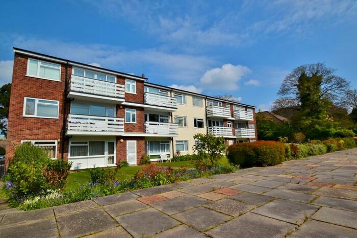 2 Bedroom Flat To Rent In Bournemouth, BH1