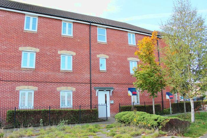 2 Bedroom Flat To Rent In Horsham Road, Park South, Swindon, SN3