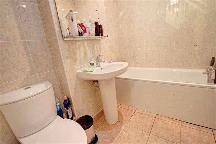 2 Bedroom Apartment To Rent In Curzon Place, Gateshead, NE8
