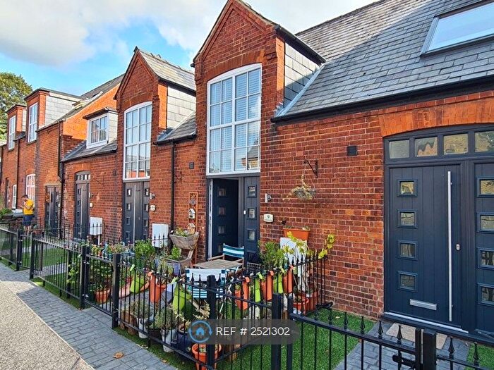 1 Bedroom Terraced House To Rent In Charlie Mews, Farnborough, GU14