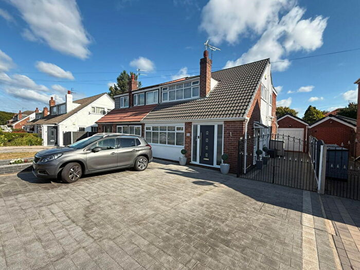 3 Bedroom Semi-Detached House For Sale In Fouracres, Maghull, L31