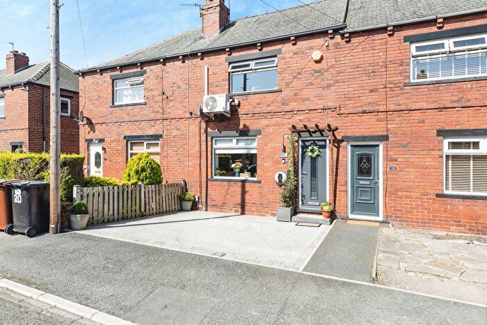 2 Bedroom Terraced House For Sale In Greenfield Avenue, Morley, Leeds, LS27