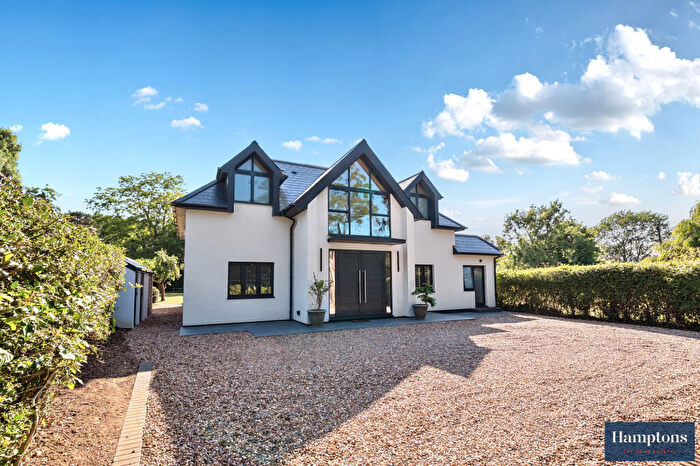 4 Bedroom Detached House For Sale In Bramfield Road, Knebworth, SG3