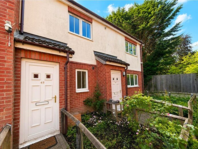 1 Bedroom Flat For Sale In Ayscough Avenue, Spalding, Lincolnshire, PE11